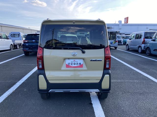 タント ファンクロス　ナビ付　ナビ付　１４インチアルミホイール　大型エアロバンパー　フルＬＥＤヘッドランプ　オート格納式カラードドアミラー　両側パワースライドドア　キーフリーシステム　プッシュボタンスタート（3枚目）