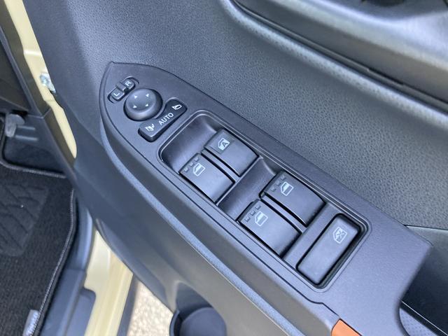 タント ファンクロス　ナビ付　ナビ付　１４インチアルミホイール　大型エアロバンパー　フルＬＥＤヘッドランプ　オート格納式カラードドアミラー　両側パワースライドドア　キーフリーシステム　プッシュボタンスタート（18枚目）