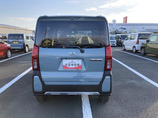 タント ファンクロスターボ　ナビ付　ナビ　１５インチアルミホイール　大型エアロバンパー　フルＬＥＤヘッドランプ　オート格納式カラードドアミラー　革巻ステアリングホイール　両側パワースライドドア（3枚目）