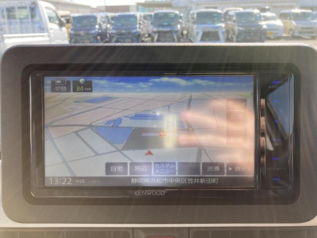 ムーヴキャンバス ストライプスＸ　ナビ付　ナビ付　１４インチフルホイールキャップ　キーフリーシステム　プッシュボタンスタート　ＵＶカットガラス　両側パワースライドドア　ハロゲンヘッドライト　ラゲージアンダーボックス（10枚目）