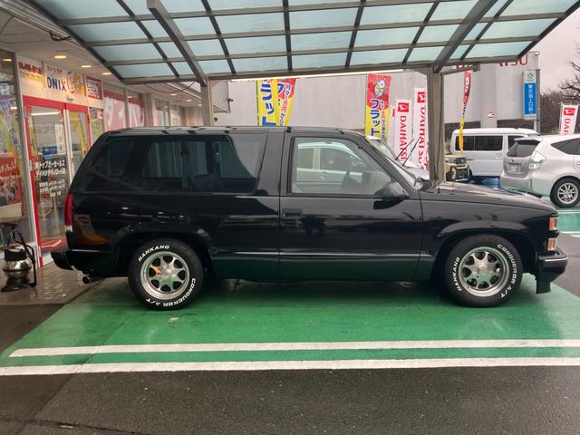 シボレータホ 　新車並行車　左ハンドル　バックカメラ　外装オールペイント済み　内装仕上げ済み　天井レストア済　社外ナビ　バックカメラ　ＥＴＣ付　６人乗　３ドア（14枚目）