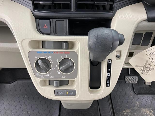 ムーヴ Ｌ　ドライブレコーダー　キーレスエントリー　アイドリングストップ　電動格納ミラー　ベンチシート　ＣＶＴ　盗難防止システム　ＡＢＳ　ＥＳＣ　ＣＤ　ＵＳＢ　衝突安全ボディ　エアコン　パワーステアリング（9枚目）