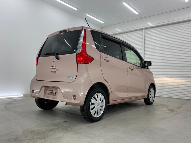 デイズ X 全周囲カメラ ナビ TV スマートキー アイドリングストップ 電動格納ミラー ベンチシート CVT 盗難防止システム ABS CD DVD再生 USB ミュージックプレイヤー接続可 Bluetooth(18枚目)