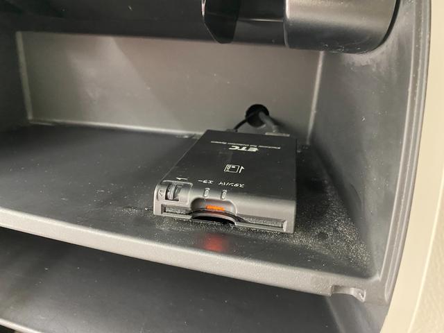 デイズ Ｘ　ドライブレコーダー　ＥＴＣ　全周囲カメラ　ナビ　ＴＶ　スマートキー　アイドリングストップ　電動格納ミラー　ベンチシート　ＣＶＴ　盗難防止システム　ＡＢＳ　ＣＤ　ＤＶＤ再生　ＵＳＢ（10枚目）