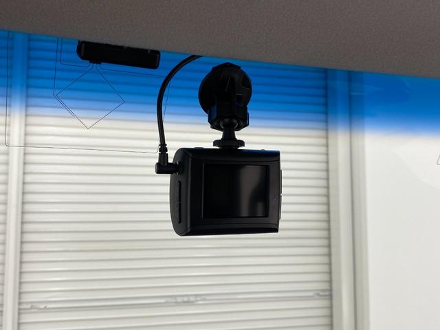 Ｎ－ＢＯＸカスタム Ｇ・ターボＬパッケージ　ドライブレコーダー　ＥＴＣ　バックカメラ　両側電動スライドドア　ナビ　ＴＶ　オートクルーズコントロール　オートライト　ＨＩＤ　スマートキー　アイドリングストップ　電動格納ミラー　ＣＶＴ（8枚目）