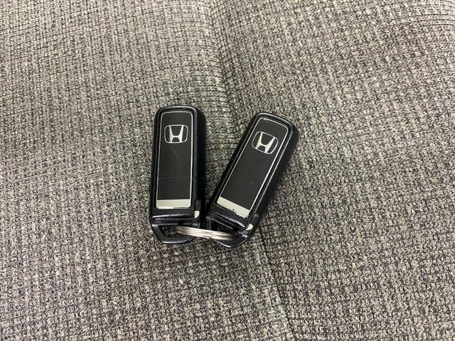 Ｎ－ＢＯＸ Ｇホンダセンシング　ＥＴＣ　オートクルーズコントロール　レーンアシスト　衝突被害軽減システム　ＬＥＤヘッドランプ　スマートキー　アイドリングストップ　電動格納ミラー　ベンチシート　ＣＶＴ　盗難防止システム　ＡＢＳ　ＥＳＣ（12枚目）