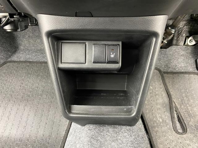 アルト Ｌ　クリアランスソナー　レーンアシスト　衝突被害軽減システム　キーレスエントリー　アイドリングストップ　シートヒーター　ＣＶＴ　盗難防止システム　ＡＢＳ　ＥＳＣ　ＣＤ　ミュージックプレイヤー接続可（7枚目）