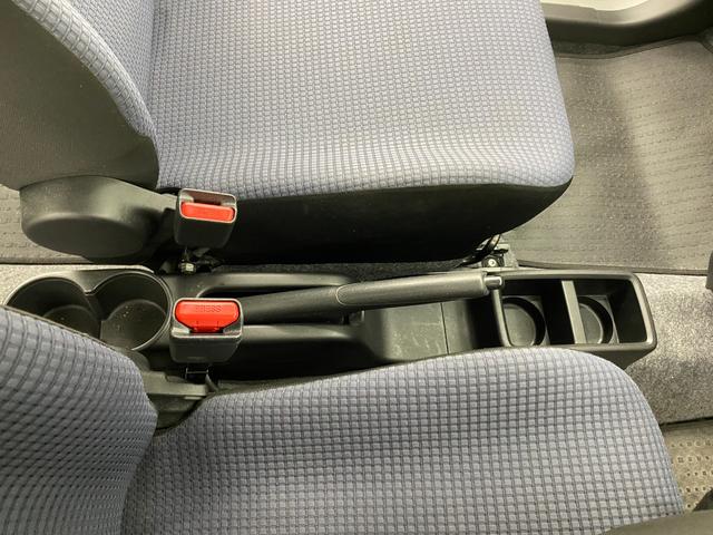 アルト Ｌ　クリアランスソナー　レーンアシスト　衝突被害軽減システム　キーレスエントリー　アイドリングストップ　シートヒーター　ＣＶＴ　盗難防止システム　ＡＢＳ　ＥＳＣ　ＣＤ　ミュージックプレイヤー接続可（43枚目）