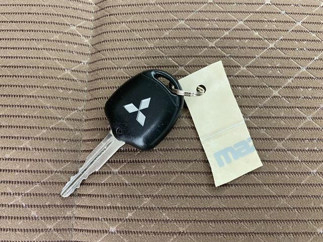 ｅＫワゴン Ｅ　キーレスエントリー　電動格納ミラー　シートヒーター　ベンチシート　ＣＶＴ　ＡＢＳ　ＣＤ　衝突安全ボディ　エアコン　パワーステアリング　パワーウィンドウ（13枚目）