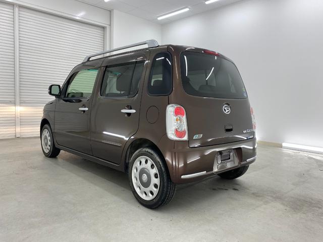 ミラココア ココアプラスＸ　ナビ　ＴＶ　スマートキー　アイドリングストップ　電動格納ミラー　ベンチシート　ＣＶＴ　盗難防止システム　ＡＢＳ　ＣＤ　ＤＶＤ再生　ＵＳＢ　ルーフレール　衝突安全ボディ　エアコン　パワーステアリング（17枚目）