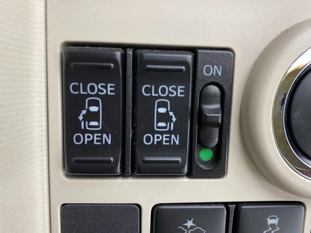 ムーヴキャンバス Ｘブラックインテリアリミテッド　ＳＡＩＩＩ　全周囲カメラ　両側電動スライドドア　ナビ　ＴＶ　クリアランスソナー　衝突被害軽減システム　オートマチックハイビーム　スマートキー　アイドリングストップ　電動格納ミラー　ベンチシート　ＣＶＴ（12枚目）