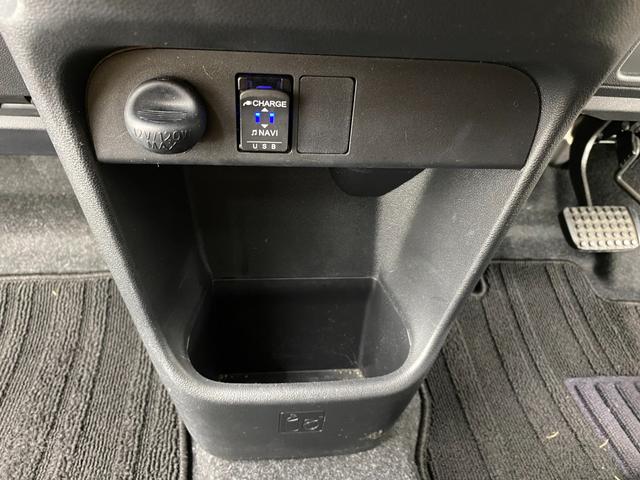 ムーヴキャンバス Ｇメイクアップリミテッド　ＳＡＩＩＩ　ドライブレコーダー　ＥＴＣ　全周囲カメラ　両側電動スライドドア　ナビ　ＴＶ　衝突被害軽減システム　オートマチックハイビーム　ＬＥＤヘッドランプ　スマートキー　アイドリングストップ　電動格納ミラー（38枚目）