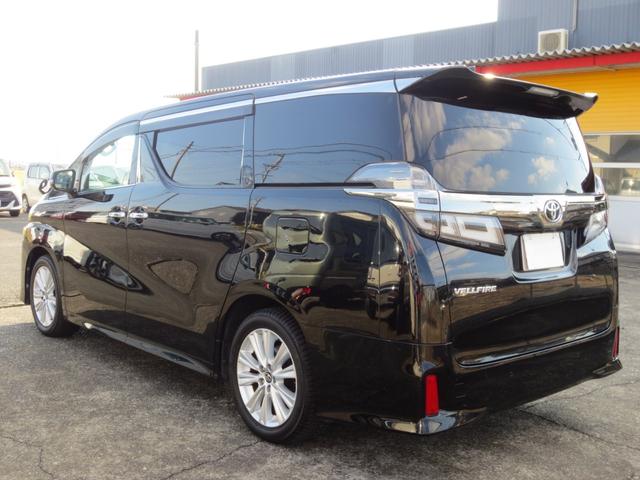 ヴェルファイア ２．５Ｚ　ＴＳＳ　衝突被害軽減Ｂ　ＡＣＣ　ＢＳＭ　７人乗　デジタルインナーミラー　純正１０インチナビ／フルセグ／ＣＤ／ＤＶＤ／ＢＴ　雨滴除去機能付Ｂカメラ　純正後席用１２．１インチモニター　ＥＴＣ　両側パワスラ（8枚目）