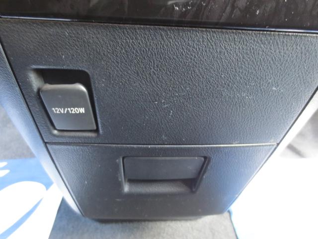 ヴェルファイア ２．５Ｚ　ＴＳＳ　衝突被害軽減Ｂ　ＡＣＣ　ＢＳＭ　７人乗　デジタルインナーミラー　純正１０インチナビ／フルセグ／ＣＤ／ＤＶＤ／ＢＴ　雨滴除去機能付Ｂカメラ　純正後席用１２．１インチモニター　ＥＴＣ　両側パワスラ（36枚目）