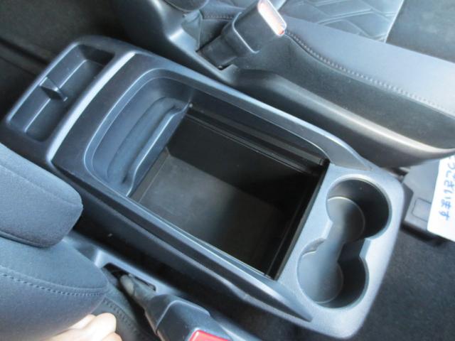 ヴェルファイア ２．５Ｚ　ＴＳＳ　衝突被害軽減Ｂ　ＡＣＣ　ＢＳＭ　７人乗　デジタルインナーミラー　純正１０インチナビ／フルセグ／ＣＤ／ＤＶＤ／ＢＴ　雨滴除去機能付Ｂカメラ　純正後席用１２．１インチモニター　ＥＴＣ　両側パワスラ（39枚目）