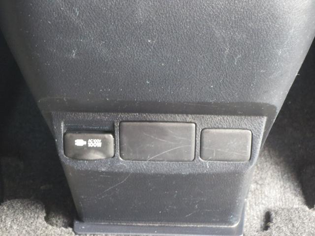 ヴェルファイア ２．５Ｚ　ＴＳＳ　衝突被害軽減Ｂ　ＡＣＣ　ＢＳＭ　７人乗　デジタルインナーミラー　純正１０インチナビ／フルセグ／ＣＤ／ＤＶＤ／ＢＴ　雨滴除去機能付Ｂカメラ　純正後席用１２．１インチモニター　ＥＴＣ　両側パワスラ（40枚目）