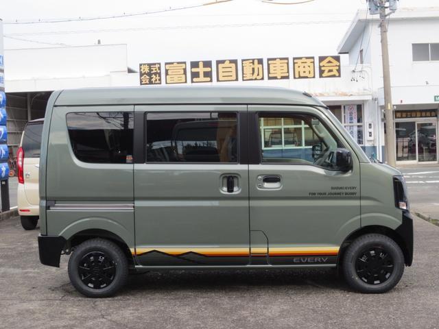エブリイ Ｊリミテッド　届出済未使用車　ターボ車　ハイルーフ　スズキセーフティサポート　バックアイカメラ付ディスプレイオーディオ　両側パワスラ　オートエアコン　特別仕様専用装備（ＬＥＤヘッドライト＆外装パーツブラック塗装）（4枚目）