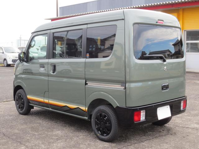 エブリイ Ｊリミテッド　届出済未使用車　ターボ車　ハイルーフ　スズキセーフティサポート　バックアイカメラ付ディスプレイオーディオ　両側パワスラ　オートエアコン　特別仕様専用装備（ＬＥＤヘッドライト＆外装パーツブラック塗装）（9枚目）