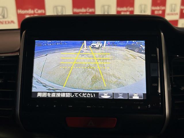 Ｎ－ＢＯＸカスタム Ｇ・ターボＬパッケージ　ナビＢカメラＥＴＣフルセグＤＶＤ再生Ｂｌｕｅｔｏｏｔｈ接続ＣＤ録音ＨＩＤヘッドライトフォグランプスマートキー２個両側電動スライドドアパドルシフトクルーズコントロールワンオーナー禁煙車（3枚目）