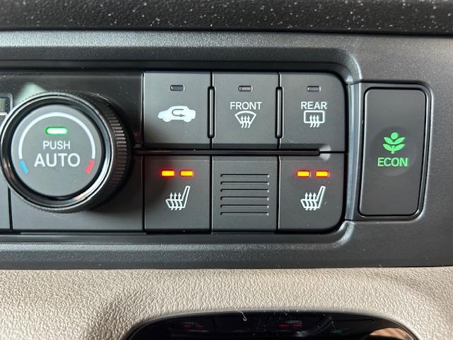 Ｎ－ＢＯＸジョイ ベースグレード　元試乗車ナビＢカメラ両側電動スライドドアフルセグＢｌｕｅｔｏｏｔｈ接続ＵＳＢ接続電子パーキングオートブレーキホールドＬＥＤヘッドライト２列目シートバックルテーブル追突軽減ブレーキスマートキー禁煙車（7枚目）