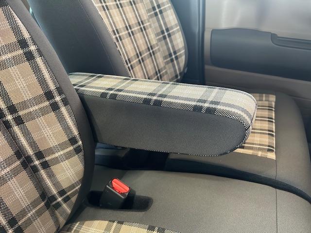 Ｎ－ＢＯＸジョイ ベースグレード　元試乗車ナビＢカメラ両側電動スライドドアフルセグＢｌｕｅｔｏｏｔｈ接続ＵＳＢ接続電子パーキングオートブレーキホールドＬＥＤヘッドライト２列目シートバックルテーブル追突軽減ブレーキスマートキー禁煙車（19枚目）