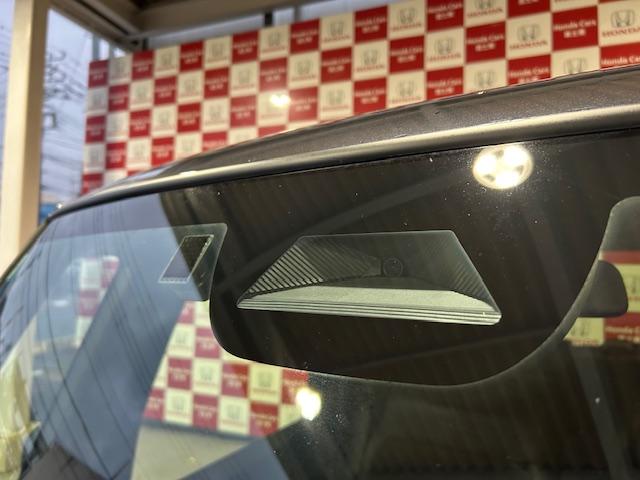 Ｎ－ＢＯＸカスタム ターボ　元レンタカーナビ全周囲ナビＥＴＣフルセグＤＶＤ再生Ｂｌｕｅｔｏｏｔｈ接続ＵＳＢ接続ＬＥＤヘッドライト追突軽減ブレーキ電子パーキングオートブレーキホールドスマートキー２個サイドカーテンエアバッグ禁煙車（18枚目）