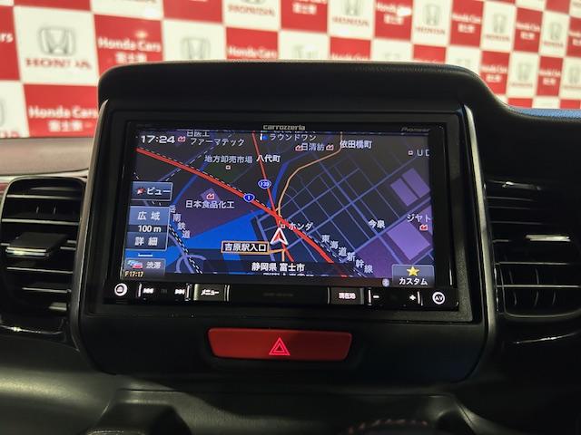 Ｎ－ＢＯＸカスタム ２トーンカラースタイルＧ・ターボＬパッケージ　ナビＢカメラＥＴＣフルセグＤＶＤ再生Ｂｌｕｅｔｏｏｔｈ接続追突軽減ブレーキサイドカーテンエアバッグ両側電動スライドドアＨＩＤヘッドライトフォグランプスマートキーリア席ロールシェード禁煙車（3枚目）