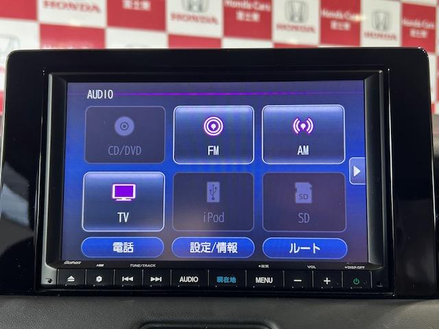 ヴェゼル ｅ：ＨＥＶＸ　ナビＢカメラＥＴＣフルセグ前後ドラレコＤＶＤ再生Ｂｌｕｅｔｏｏｔｈ接続ＵＳＢ接続ＬＥＤヘッドライト追突軽減ブレーキアダクティブクルーズコントロール電子パーキングオートブレーキホールド禁煙車ワンオーナー（4枚目）