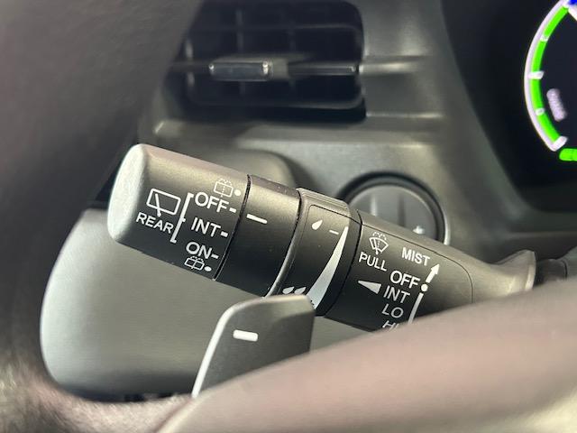 ヴェゼル ｅ：ＨＥＶＸ　ナビＢカメラＥＴＣフルセグ前後ドラレコＤＶＤ再生Ｂｌｕｅｔｏｏｔｈ接続ＵＳＢ接続ＬＥＤヘッドライト追突軽減ブレーキアダクティブクルーズコントロール電子パーキングオートブレーキホールド禁煙車ワンオーナー（20枚目）