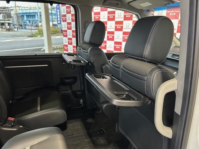 ステップワゴンスパーダ スパーダ・クールスピリットホンダセンシング ナビBカメラETCフルセグDVD再生Bluetooth接続USB接続追突軽減ブレーキアダクティブクルーズコントロールLEDヘッドライトフォグランプスマートキー2個本革巻ステアリングホイ―ル禁煙車(28枚目)
