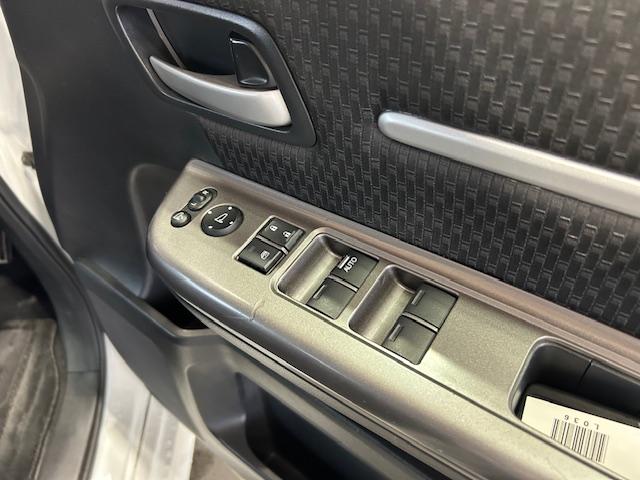 ステップワゴンスパーダ スパーダ・クールスピリットホンダセンシング ナビBカメラETCフルセグDVD再生Bluetooth接続USB接続追突軽減ブレーキアダクティブクルーズコントロールLEDヘッドライトフォグランプスマートキー2個本革巻ステアリングホイ―ル禁煙車(32枚目)
