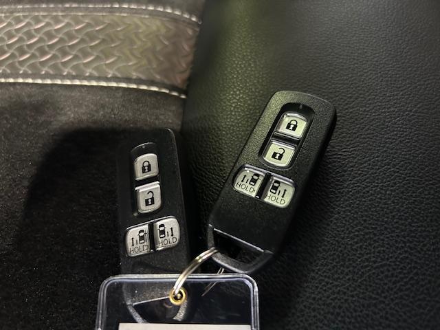 N-BOXカスタム G・Lターボホンダセンシング ナビBカメラETCシートヒーター追突軽減ブレーキアダクティブクルーズコントロールLEDヘッドライトフォグランプフルセグDVD再生Bluetooth接続USB接続両側電動スライドドアワンオーナー禁煙車(9枚目)