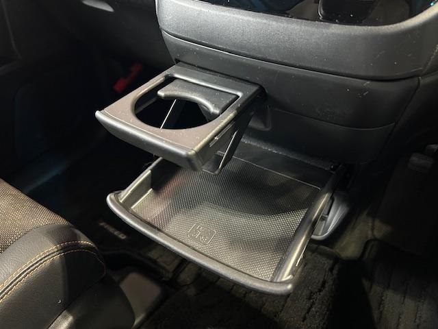 フリードハイブリッド ハイブリッド・クロスターホンダセンシング ナビBカメラETCシートヒーター前後ドライブレコーダーフルセグDVD再生Bluetooth接続USB接続ルーフレールLEDヘッドライトフォグランプ追突軽減ブレーキスマートキー2個両側電動スライド禁煙車(32枚目)
