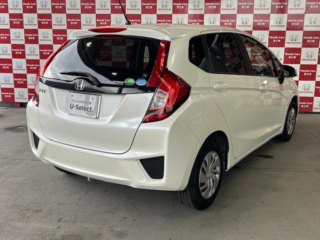 フィット 13G・Fパッケージ ナビワンセグCDDVD再生スマートキープッシュエンジンスタートアイドリングストップ禁煙車2025年10月17日走行距離56764キロ時鑑定済修復歴無(9枚目)