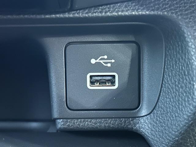 ヴェゼル e:HEVX 元試乗車ホンダコネクトナビBカメラETCフルセグBluetooth接続USB接続追突軽減ブレーキアダクティブクルーズコントロール電子パーキングオートブレーキホールドLEDヘッドライトスマートキー禁煙車(5枚目)