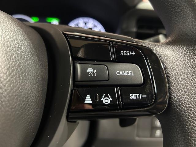ヴェゼル e:HEVX 元試乗車ホンダコネクトナビBカメラETCフルセグBluetooth接続USB接続追突軽減ブレーキアダクティブクルーズコントロール電子パーキングオートブレーキホールドLEDヘッドライトスマートキー禁煙車(13枚目)