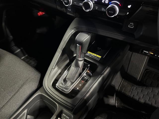 ヴェゼル e:HEVX 元試乗車ホンダコネクトナビBカメラETCフルセグBluetooth接続USB接続追突軽減ブレーキアダクティブクルーズコントロール電子パーキングオートブレーキホールドLEDヘッドライトスマートキー禁煙車(15枚目)