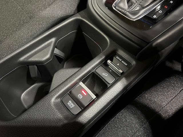 ヴェゼル e:HEVX 元試乗車ホンダコネクトナビBカメラETCフルセグBluetooth接続USB接続追突軽減ブレーキアダクティブクルーズコントロール電子パーキングオートブレーキホールドLEDヘッドライトスマートキー禁煙車(16枚目)