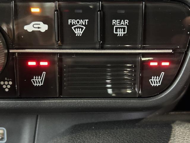 Ｎ－ＷＧＮカスタム Ｌ・ターボ　元試乗車ナビＢカメラフルセグＢｌｕｅｔｏｏｔｈ接続ＵＳＢ接続追突軽減ブレーキ電子パーキングオートブレーキホールドシートヒーターＬＥＤヘッドライトフォグランプスマートキー２個サイドエアバッグ禁煙車（12枚目）