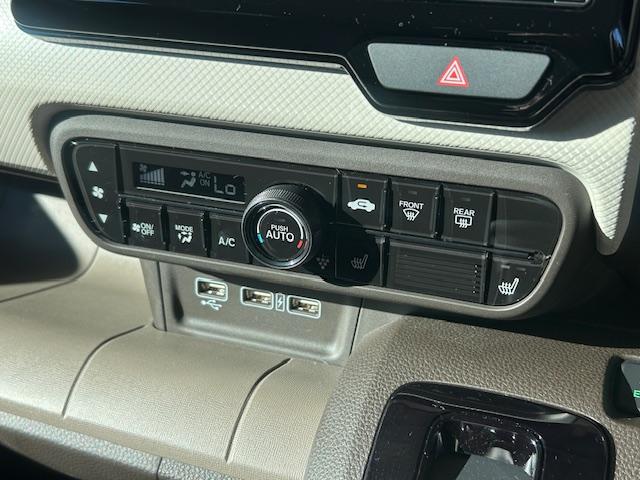 Ｎ－ＷＧＮ Ｌ　当社元レンタカーナビＢカメラＥＴＣフルセグＢｌｕｅｔｏｏｔｈ接続ＵＳＢ接続追突軽減ブレーキ電子パーキングオートブレーキホールドサイドカーテンエアバッグスマートキー２個シートヒーターオートライト禁煙車（6枚目）