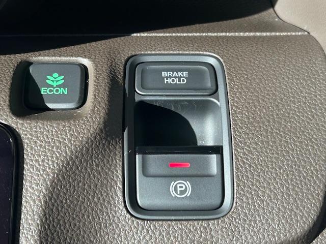 Ｎ－ＷＧＮ Ｌ　当社元レンタカーナビＢカメラＥＴＣフルセグＢｌｕｅｔｏｏｔｈ接続ＵＳＢ接続追突軽減ブレーキ電子パーキングオートブレーキホールドサイドカーテンエアバッグスマートキー２個シートヒーターオートライト禁煙車（9枚目）