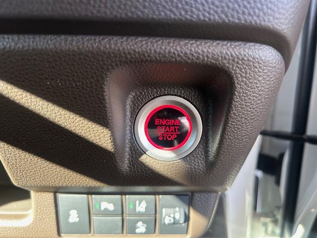 Ｎ－ＷＧＮ Ｌ　当社元レンタカーナビＢカメラＥＴＣフルセグＢｌｕｅｔｏｏｔｈ接続ＵＳＢ接続追突軽減ブレーキ電子パーキングオートブレーキホールドサイドカーテンエアバッグスマートキー２個シートヒーターオートライト禁煙車（19枚目）