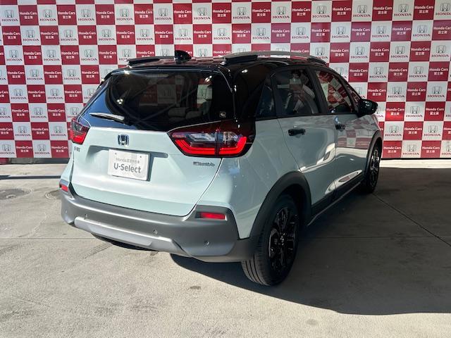 フィット ｅ：ＨＥＶクロスター　元試乗車ナビＢカメラＥＴＣフルセグＢｌｕｅｔｏｏｔｈ接続ＵＳＢ接続追突軽減ブレーキアダクティブクルーズコントロールルーフレール電子パーキングオートブレーキホールドスマートキー２個サイドエアバッグ禁煙車（16枚目）