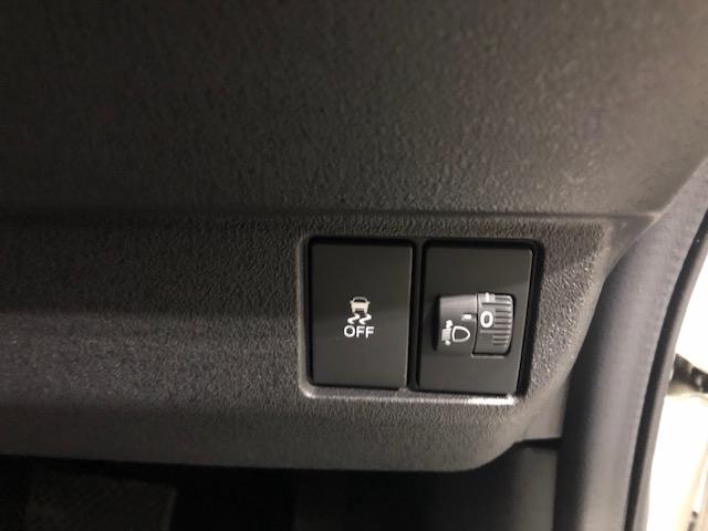 Ｎ－ＢＯＸカスタム ターボ　元試乗車ナビバックカメラＥＴＣフルセグＤＶＤ再生Ｂｌｕｅｔｏｏｔｈ接続ＵＳＢ接続ＬＥＤヘッドライト追突軽減ブレーキ電子パーキングオートブレーキホールドスマートキー２個サイドカーテンエアバッグ禁煙車（12枚目）