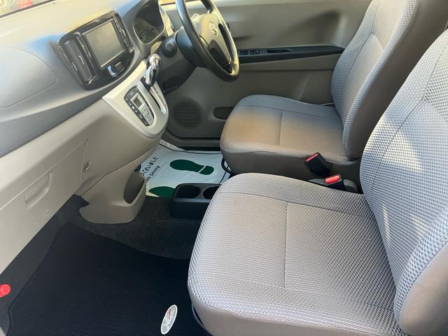 衝突被害軽減ブレーキ　スマートアシスト　ナビ　スマートキー　プッシュスタート　オートエアコン　走行４．６万キロ　アルミホイール