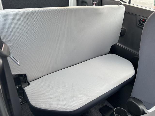 アルト ＶＰ　キーレスエントリー　ＡＴ　盗難防止システム　アルミホイール　衝突安全ボディ　エアコン　パワーステアリング　走行距離１４，９２８ｋｍ（47枚目）