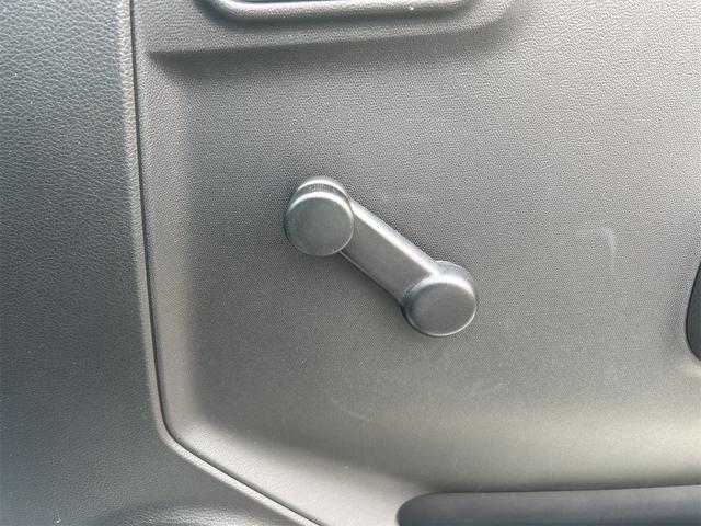 アルト ＶＰ　キーレスエントリー　ＡＴ　盗難防止システム　アルミホイール　衝突安全ボディ　エアコン　パワーステアリング　走行距離１４，９２８ｋｍ（54枚目）