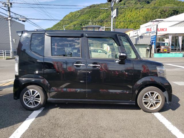 Ｎ－ＢＯＸカスタム Ｇ　ＳＳパッケージ　ＥＴＣ　バックカメラ　両側電動スライドドア　ナビ　ＴＶ　衝突被害軽減システム　オートライト　ＨＩＤ　スマートキー　アイドリングストップ　電動格納ミラー　ベンチシート　ＣＶＴ　盗難防止システム　ＡＢＳ（15枚目）