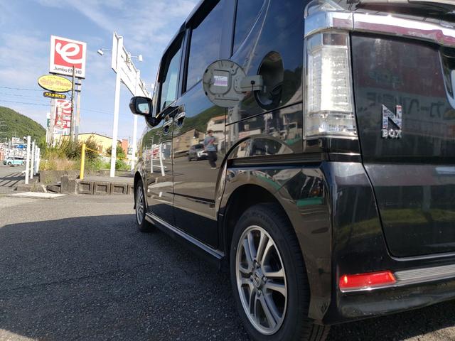 Ｎ－ＢＯＸカスタム Ｇ　ＳＳパッケージ　ＥＴＣ　バックカメラ　両側電動スライドドア　ナビ　ＴＶ　衝突被害軽減システム　オートライト　ＨＩＤ　スマートキー　アイドリングストップ　電動格納ミラー　ベンチシート　ＣＶＴ　盗難防止システム　ＡＢＳ（39枚目）