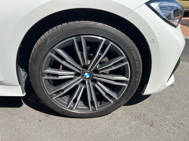 ３シリーズ ３２０ｄ　ｘＤｒｉｖｅツーリング　Ｍスポーツ　サンルーフ　ハーフレザーシート　コンフォートアクセス　シートヒーター　ＢＭＷ純正ナビ　Ｂｌｕｅｔｏｏｔｈ　ミラー一体型ＥＴＣ　社外地デジチューナー　４ＷＤ（8枚目）